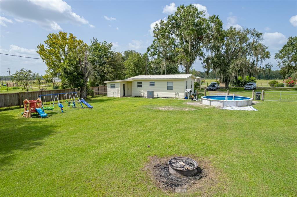 Property Photo:  2237 Moriczville Lane  FL 33565 