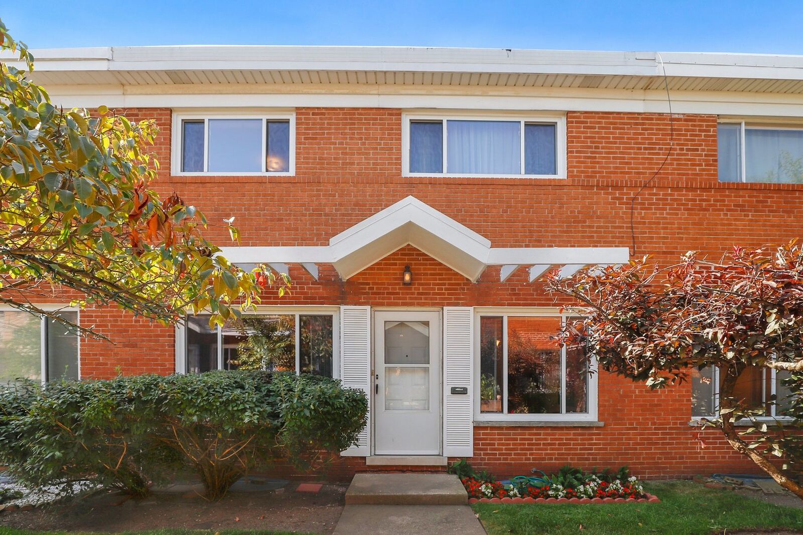 Property Photo: 4455 N Hermitage Avenue I IL 60640