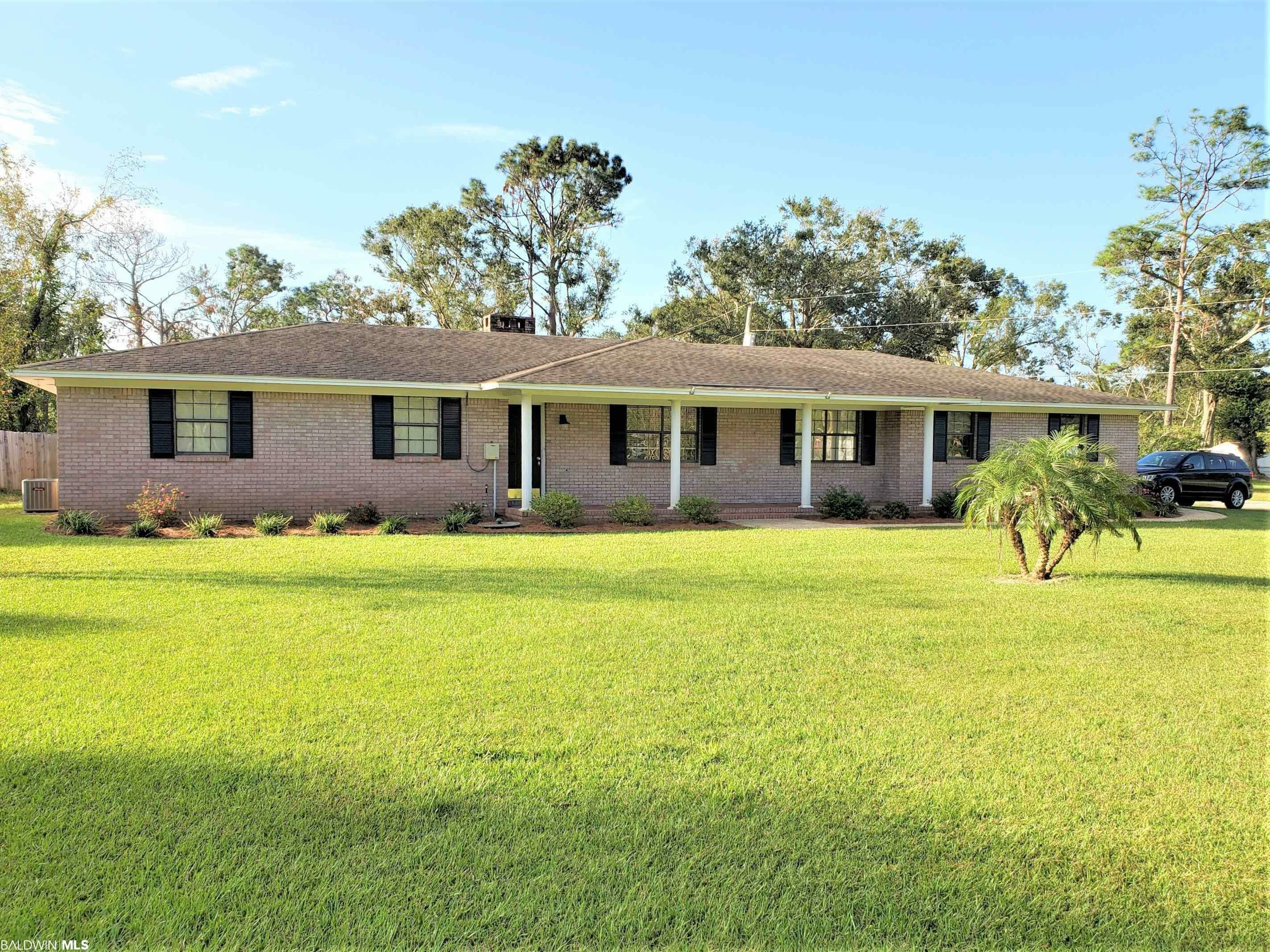 Property Photo:  19794 Forest Park Circle  AL 36535 