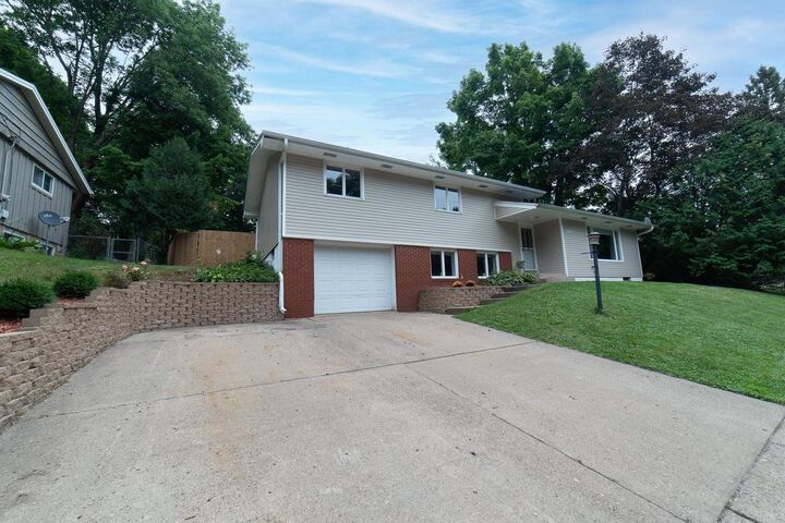 3927 Hillside Lane  Wausau WI 54403 photo