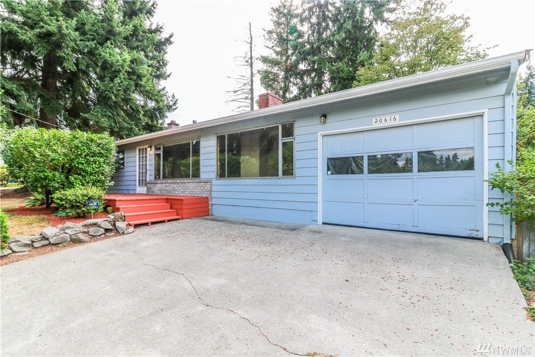 Property Photo: 20616 80th Ave W WA 98026