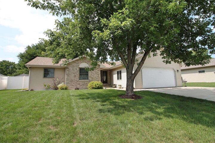 757 St Johns Ave  Milton WI 53563 photo