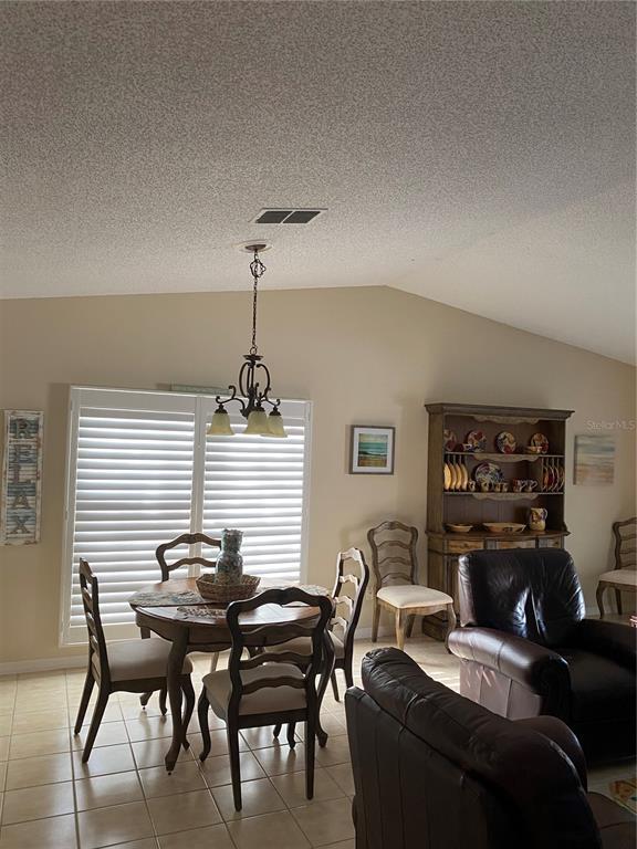 Property Photo: 11525 Shipwatch Drive 1041 FL 33774
