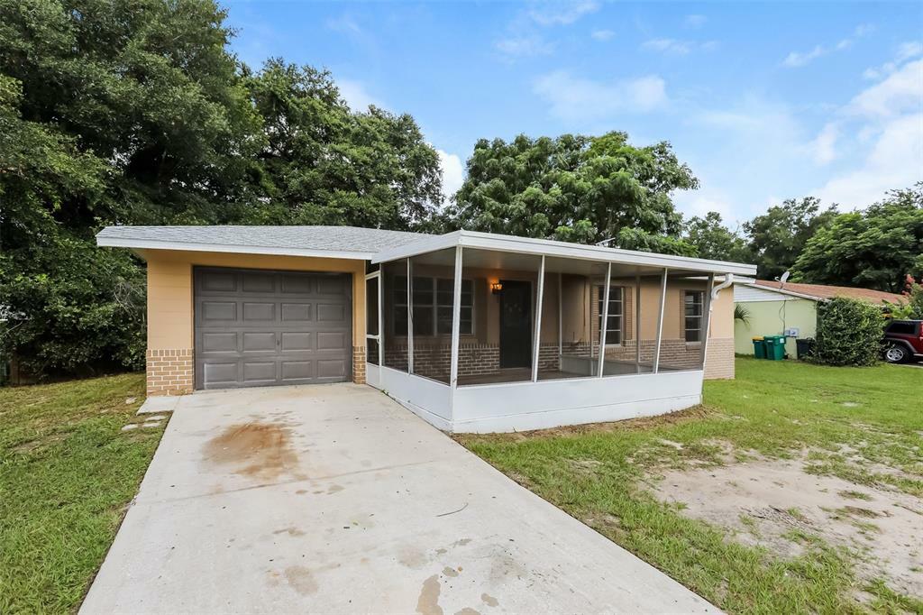 Property Photo:  416 Winners Circle  FL 32159 