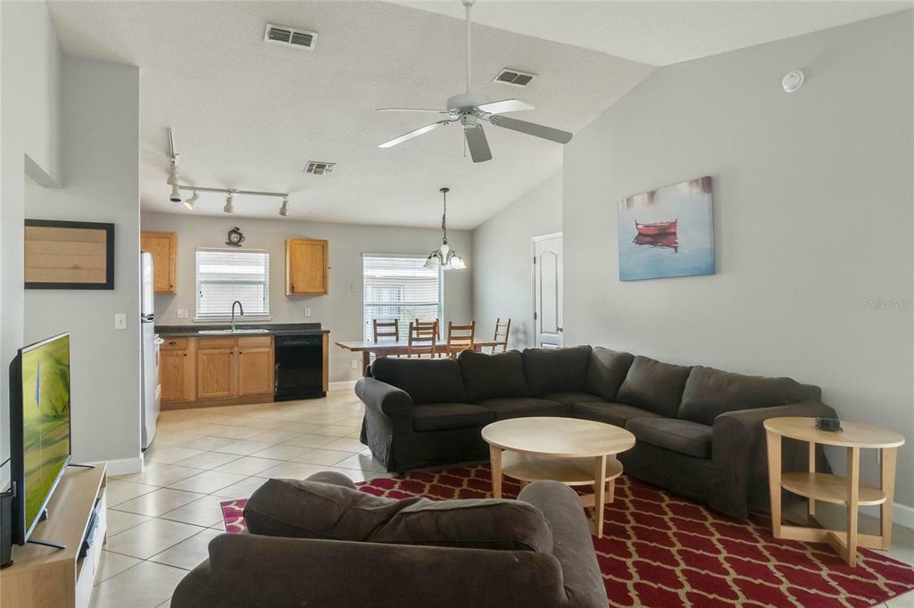 Property Photo:  200 Ridgemont Court  FL 33896 