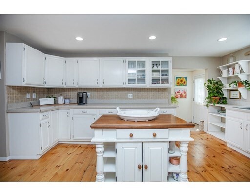 Property Photo: 6 Lafayette Road MA 01938