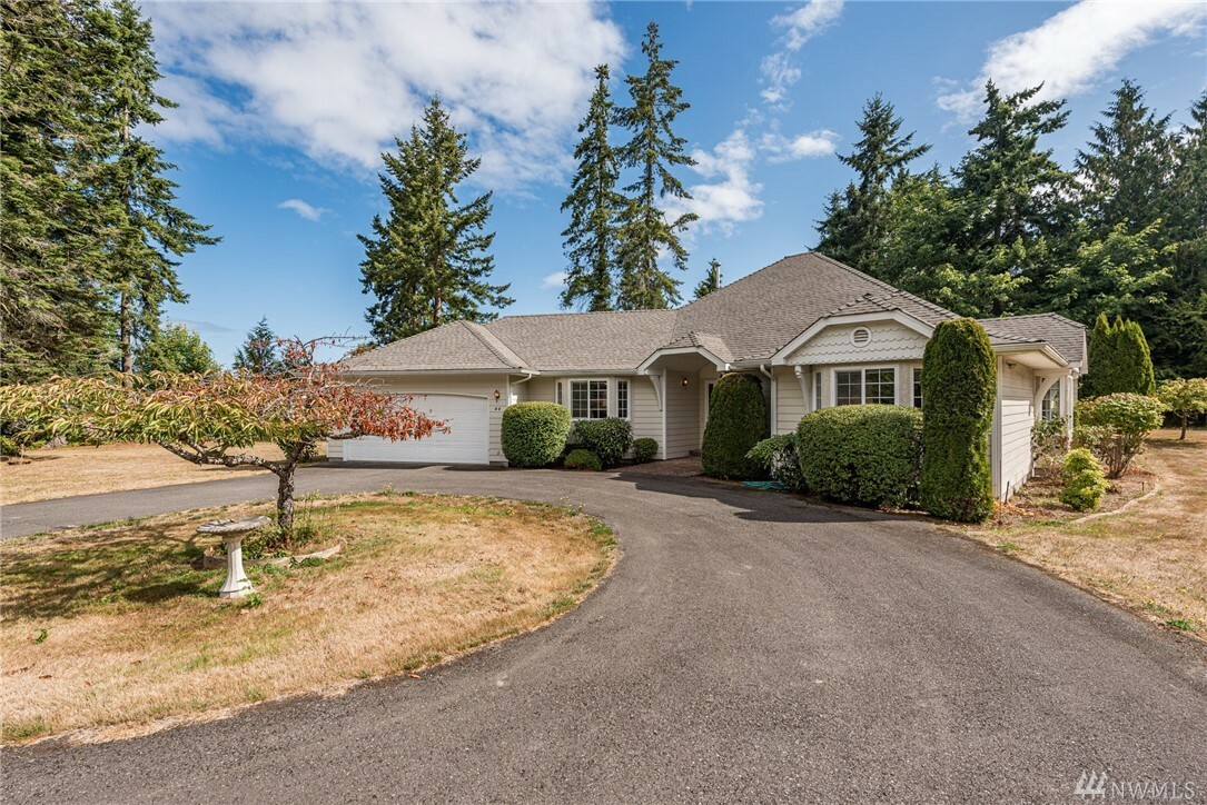 Property Photo:  44 N Tara Lane  WA 98362 