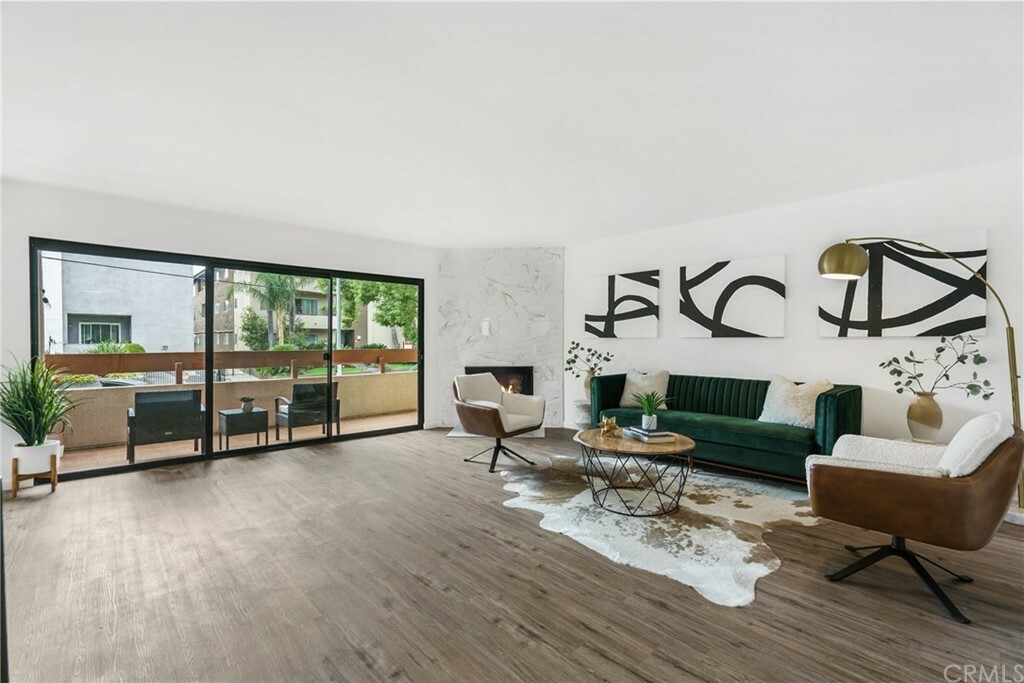 Property Photo: 4542 Willis Avenue 102 CA 91403