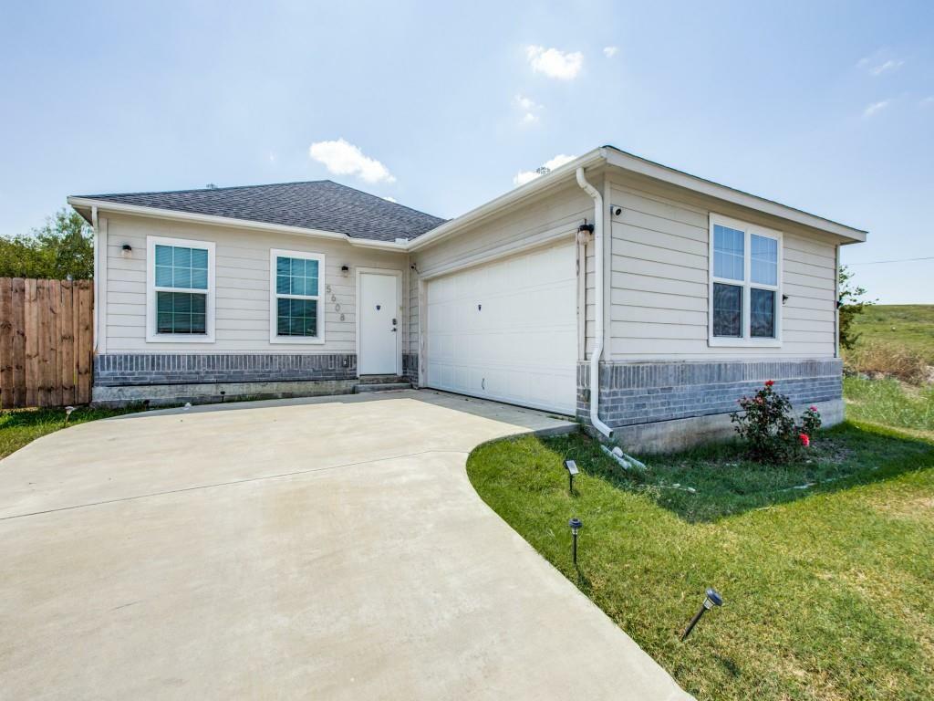 Property Photo: 5608 Fannie Street TX 75212