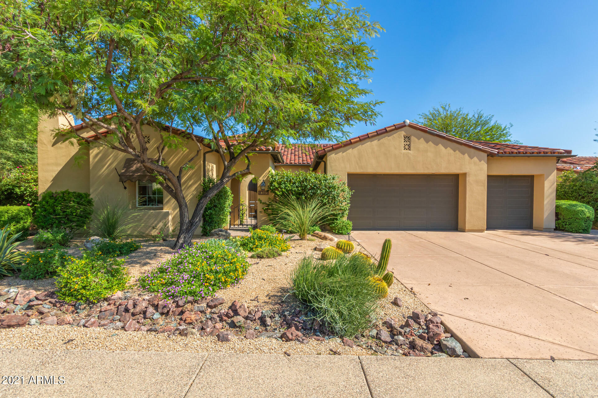 Property Photo:  8309 E Tailfeather Drive  AZ 85255 