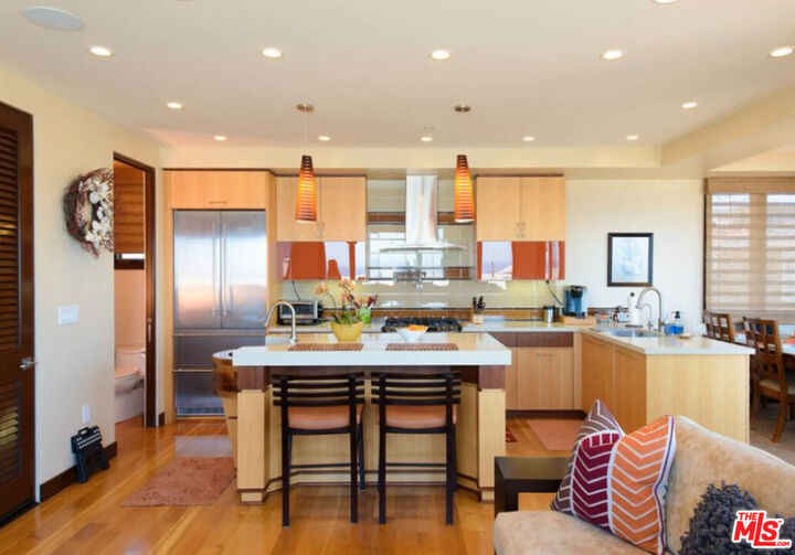 124   2nd St  Manhattan Beach CA 90266 photo