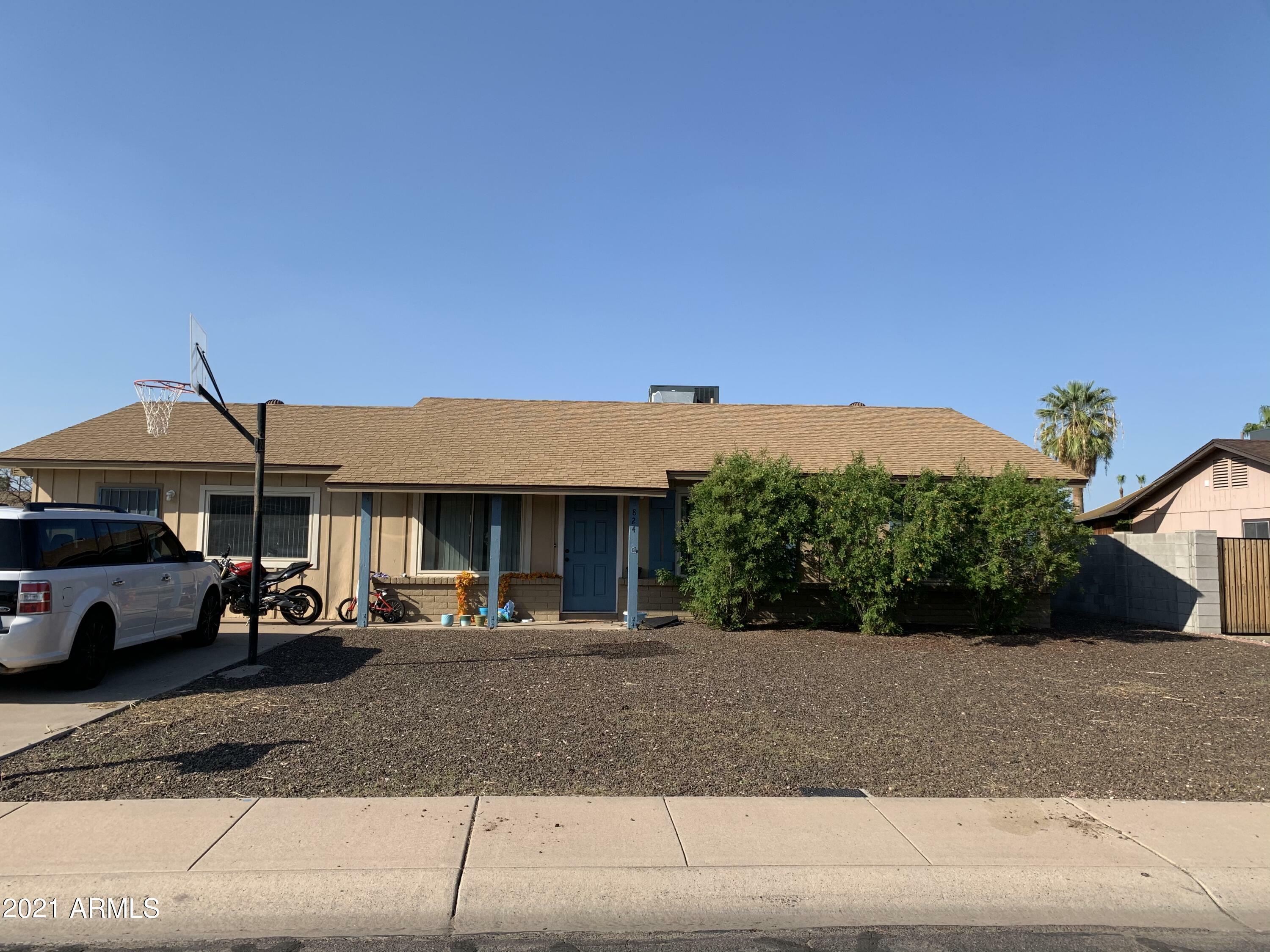 Property Photo:  824 W Fordham Drive  AZ 85283 