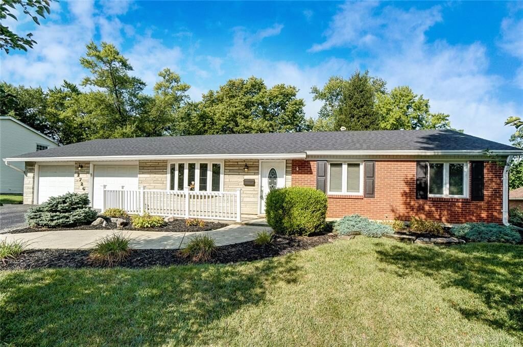 Property Photo: 2726 Tihart Way OH 45430