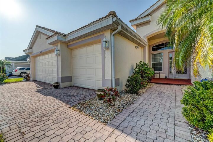 Property Photo: 12022 Granite Woods Loop FL 34292