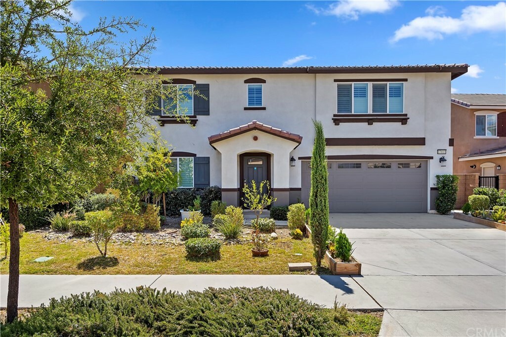 Property Photo:  17011 Sugar Hollow Lane  CA 92336 