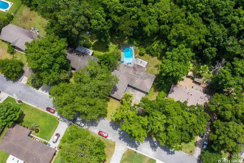 Property Photo:  2423 NW 67th Terrace  FL 32606 