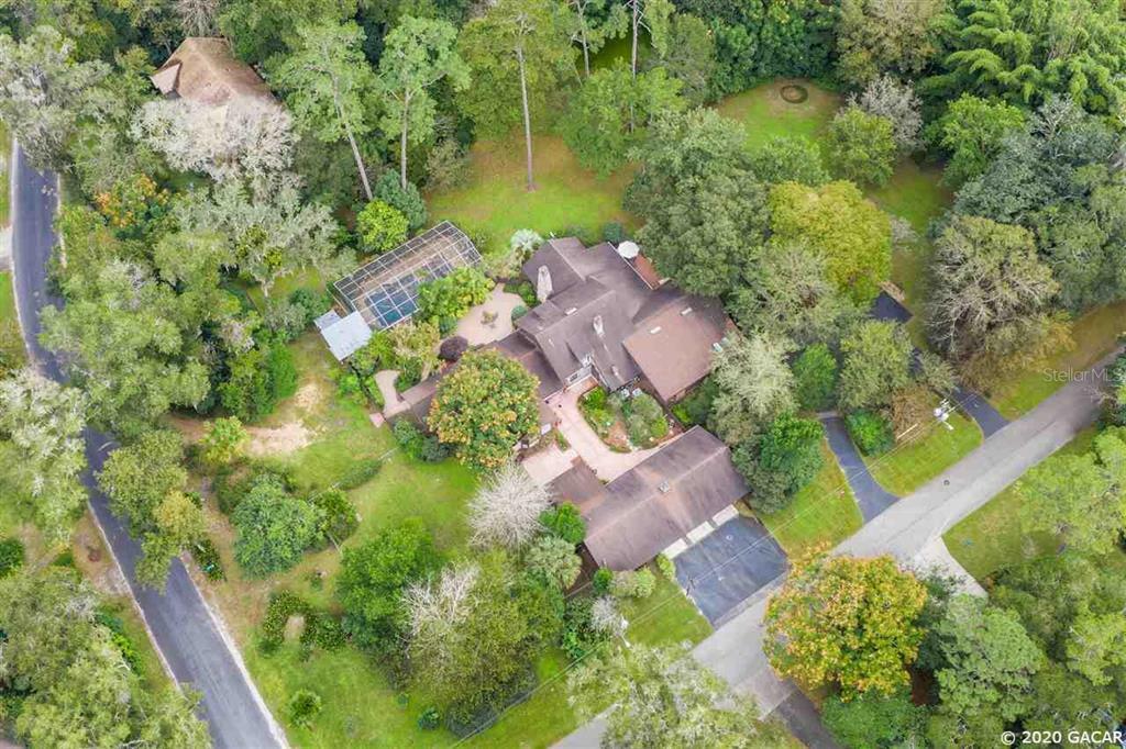 Property Photo:  1639 NW 11th Road  FL 32605 