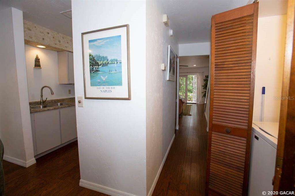 Property Photo:  5215 SW 92nd Court  FL 32608 