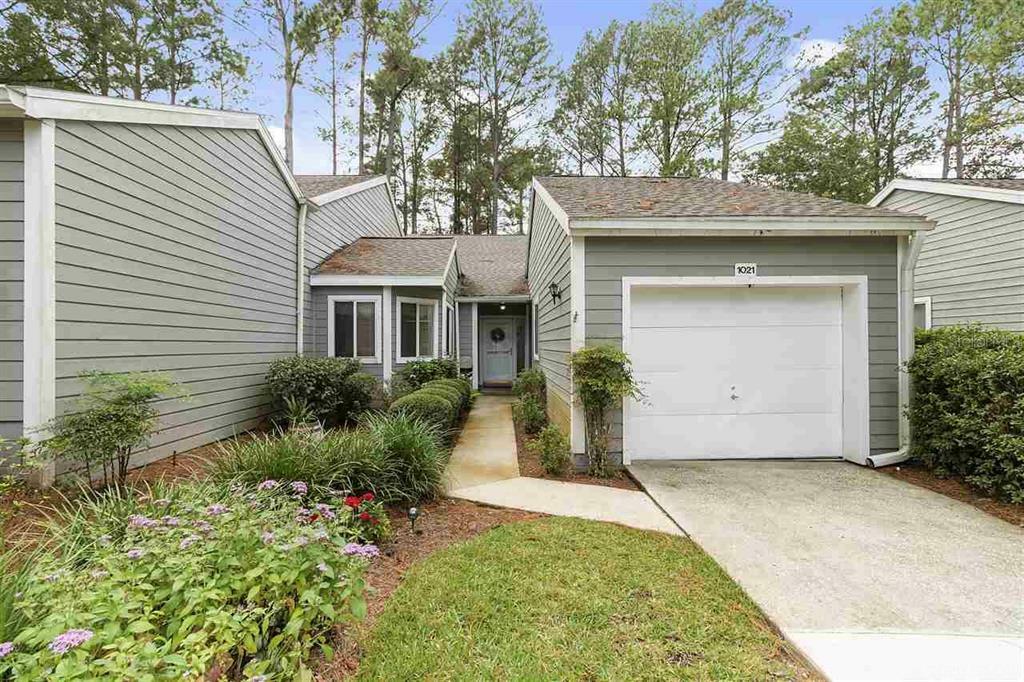 Property Photo:  1021 NW 124th Drive  FL 32669 