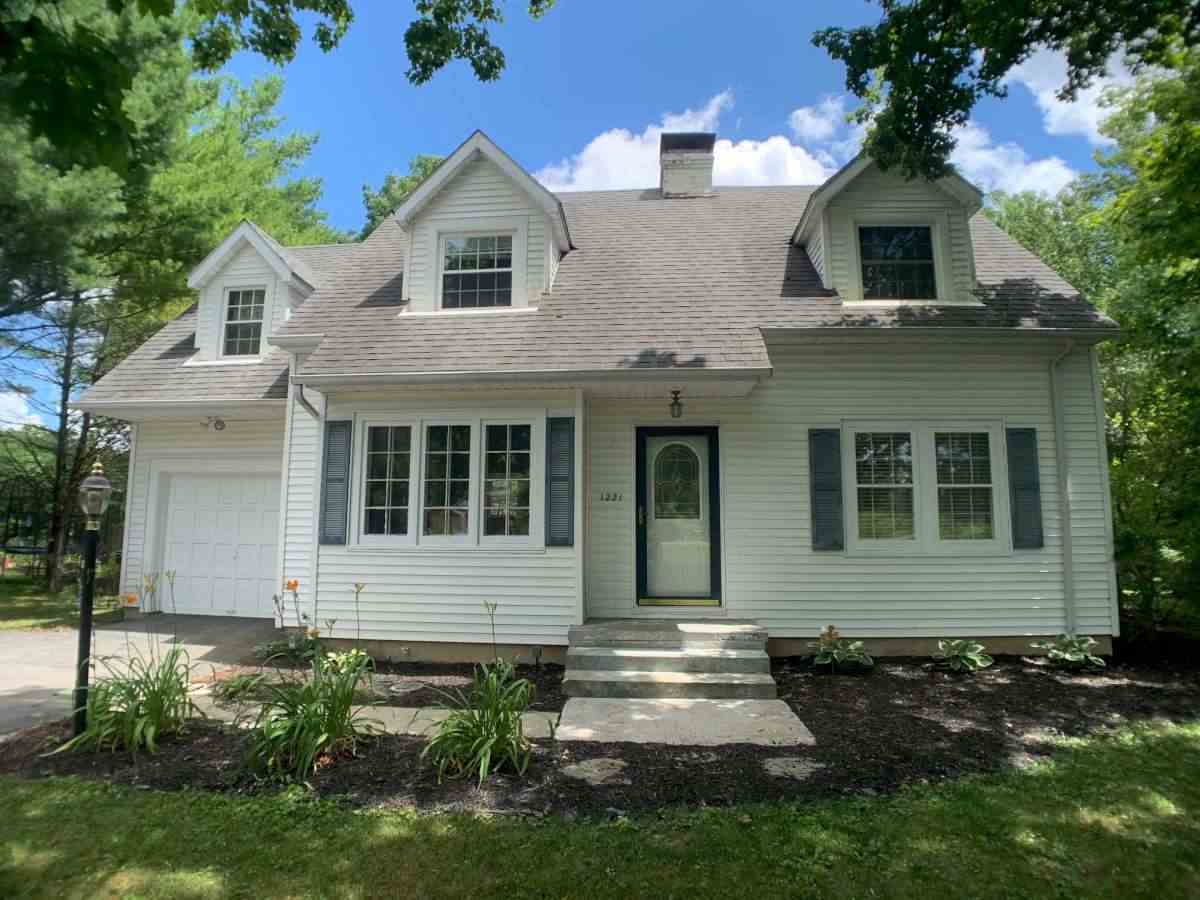 Property Photo:  1221 Abington Pike  IN 47374 