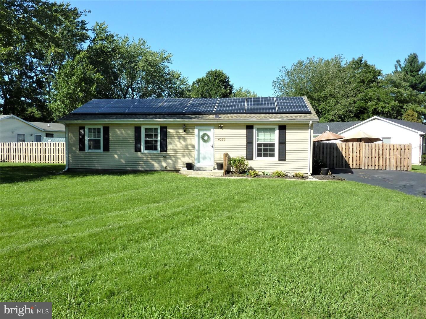 Property Photo:  4225 W Denneys Road  DE 19904 