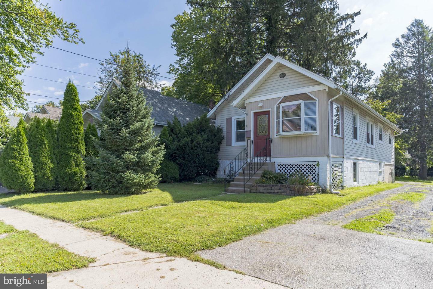 Property Photo:  1363 High Ave  PA 19001 