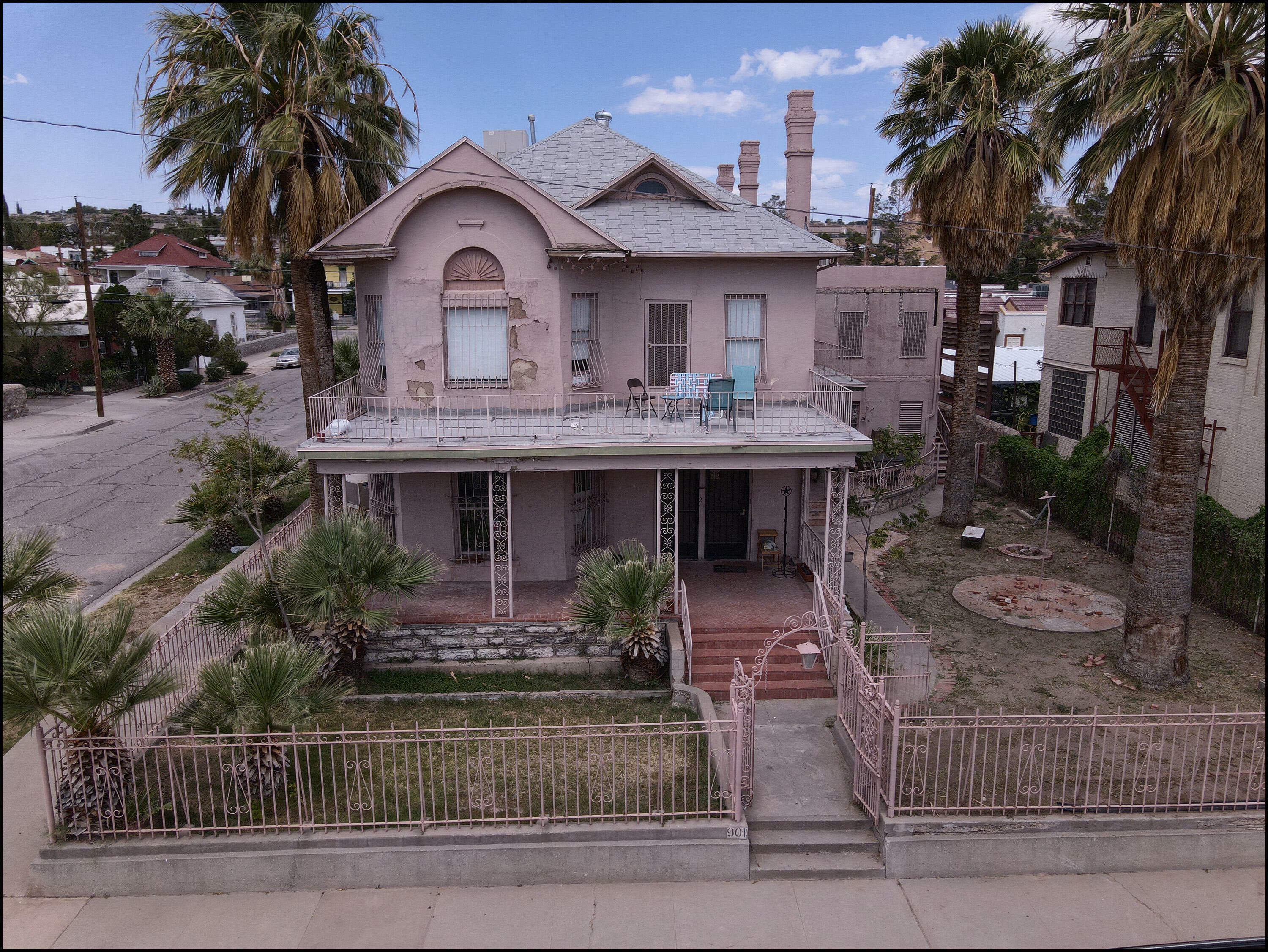 Property Photo: 901 E Rio Grande Avenue TX 79902