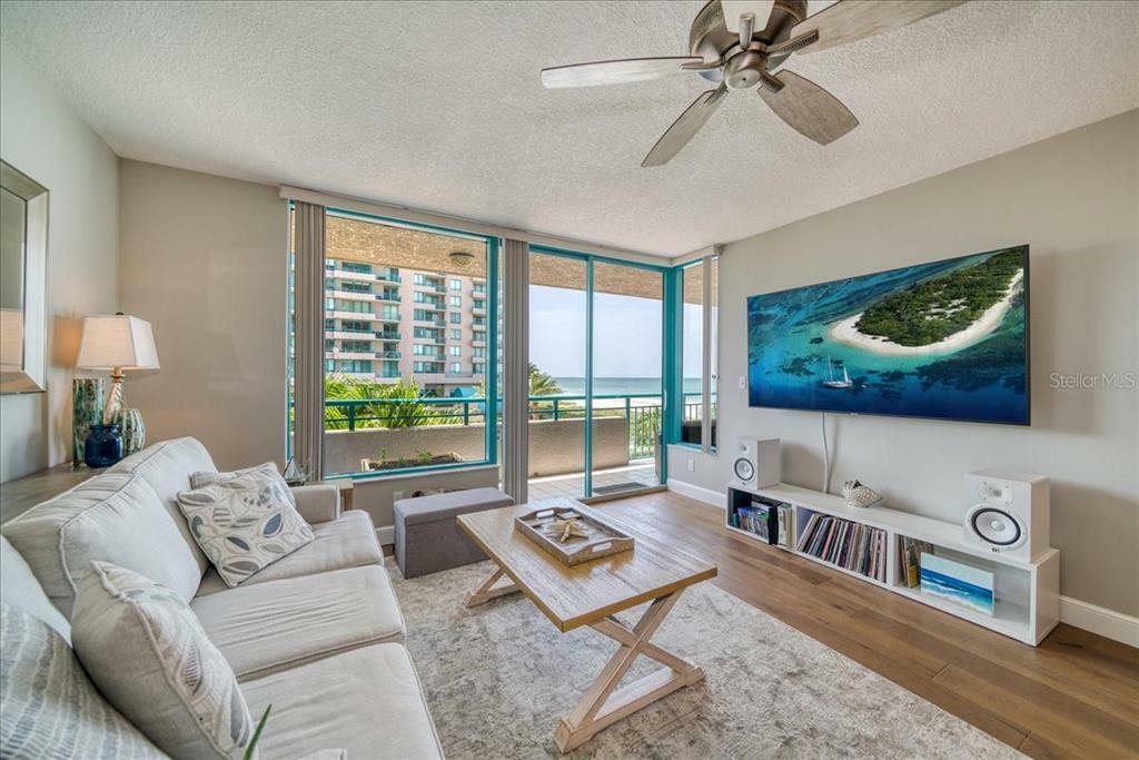 Property Photo:  1520 Gulf Boulevard 303  FL 33767 