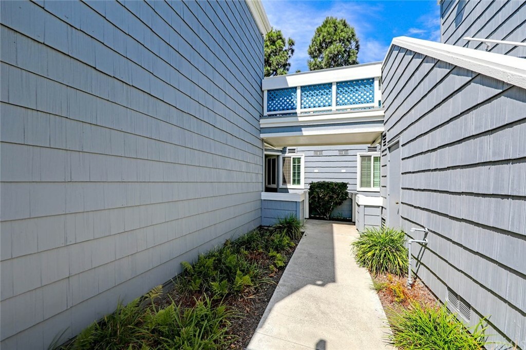 Property Photo:  7351 Coho Drive 102  CA 92648 