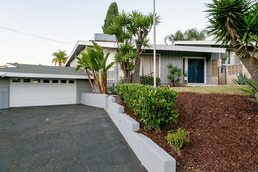 Property Photo:  198 Mar Vista Drive  CA 92083 