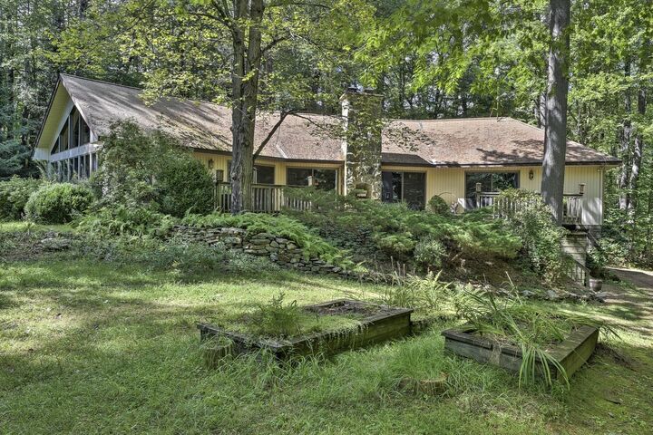 Property Photo: 118 Pierce Lane NH 03467