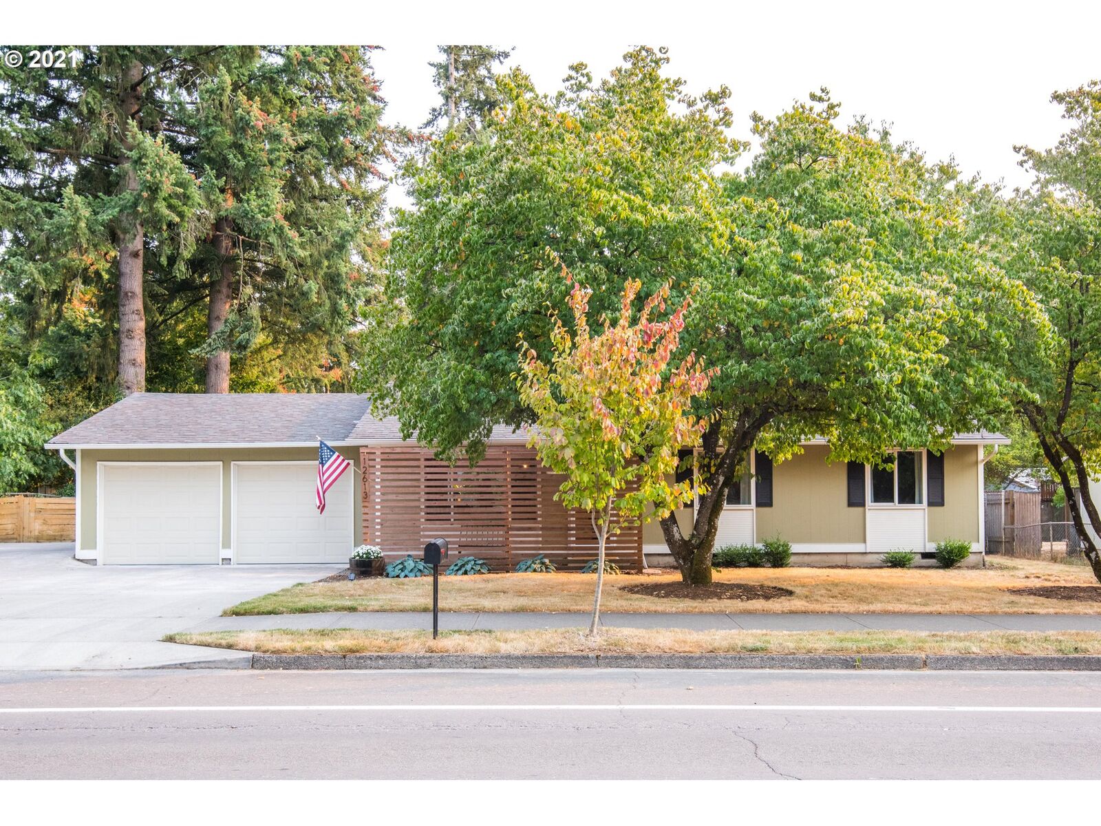 Property Photo: 12613 NE 9th St WA 98660