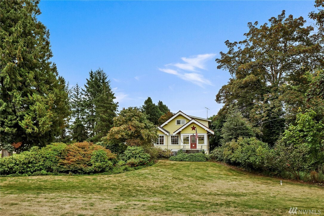 Property Photo: 1545 Main St WA 98264