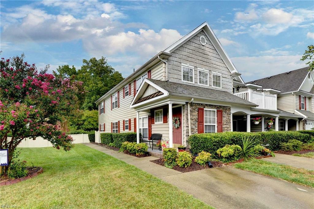 Property Photo:  124 Cutspring Arch  VA 23185 