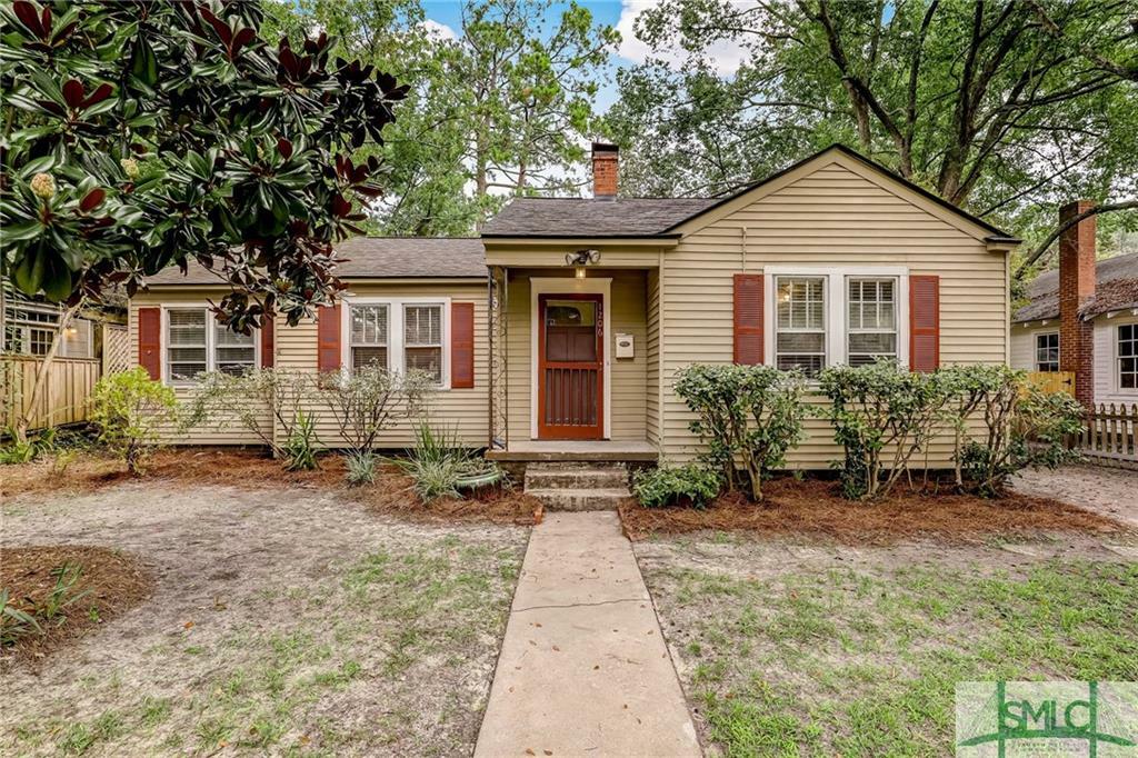 Property Photo: 1206 E 52nd Street GA 31404