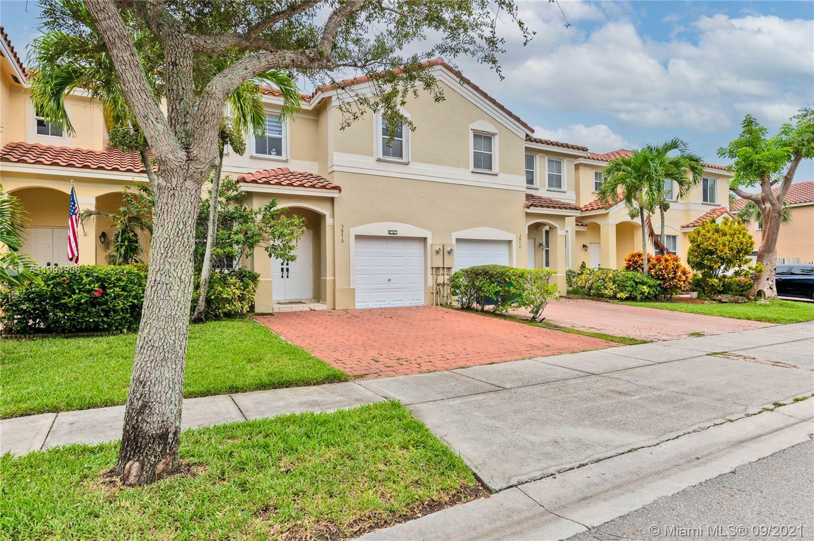 Property Photo: 3876 SW 169th Ter FL 33027