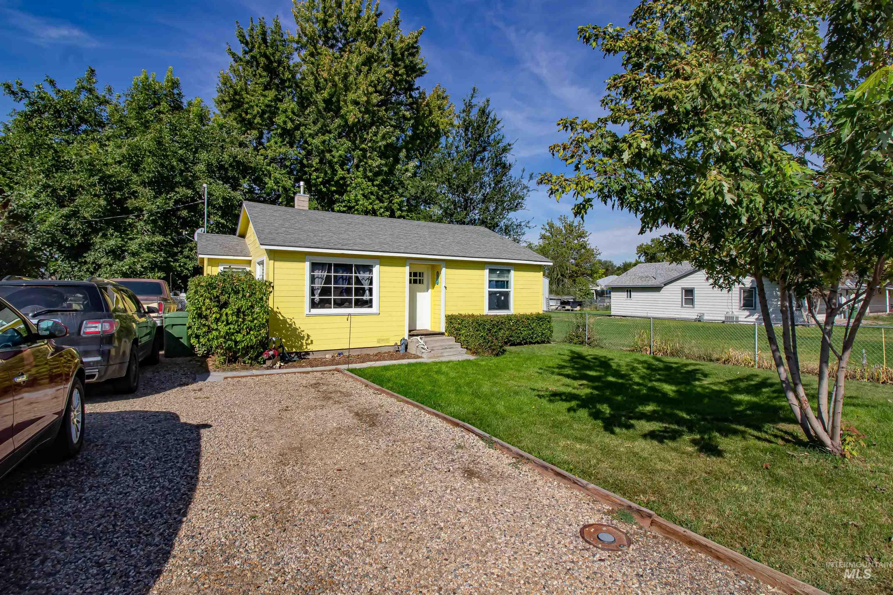 Property Photo:  430 S 16th Street  ID 83661 