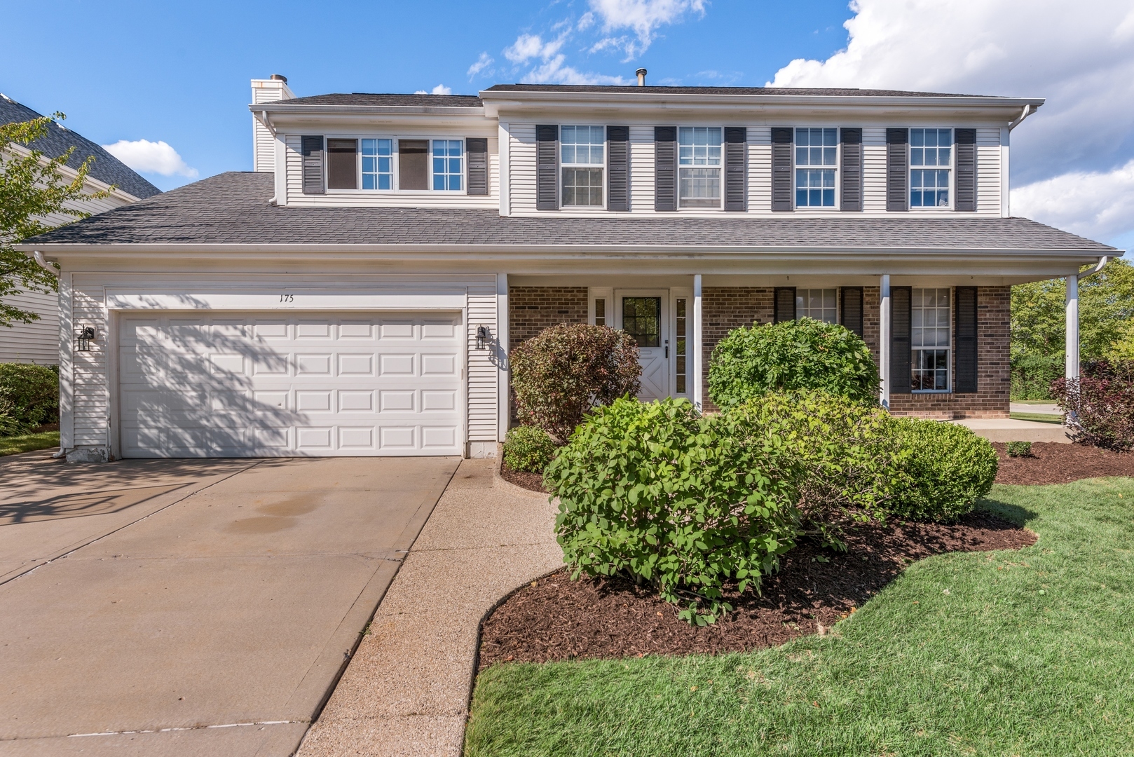 Property Photo:  175 Springbrook Court  IL 60060 