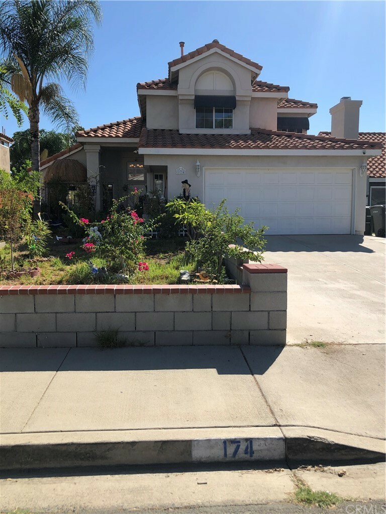Property Photo: 174 S Massachusetts Street CA 92530