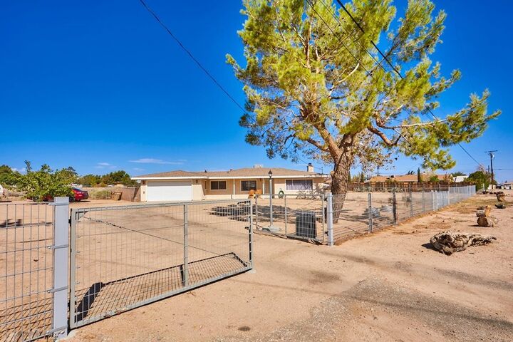 Property Photo: 18674 Westlawn Street CA 92345