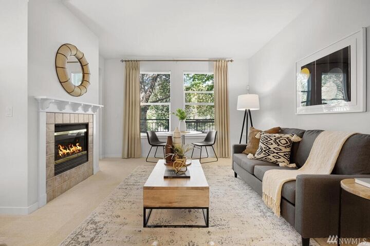 Property Photo:  55 Williams Ave S 103  WA 98057 