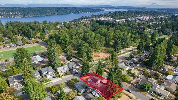 Property Photo:  2620 NE 155th St  WA 98155 