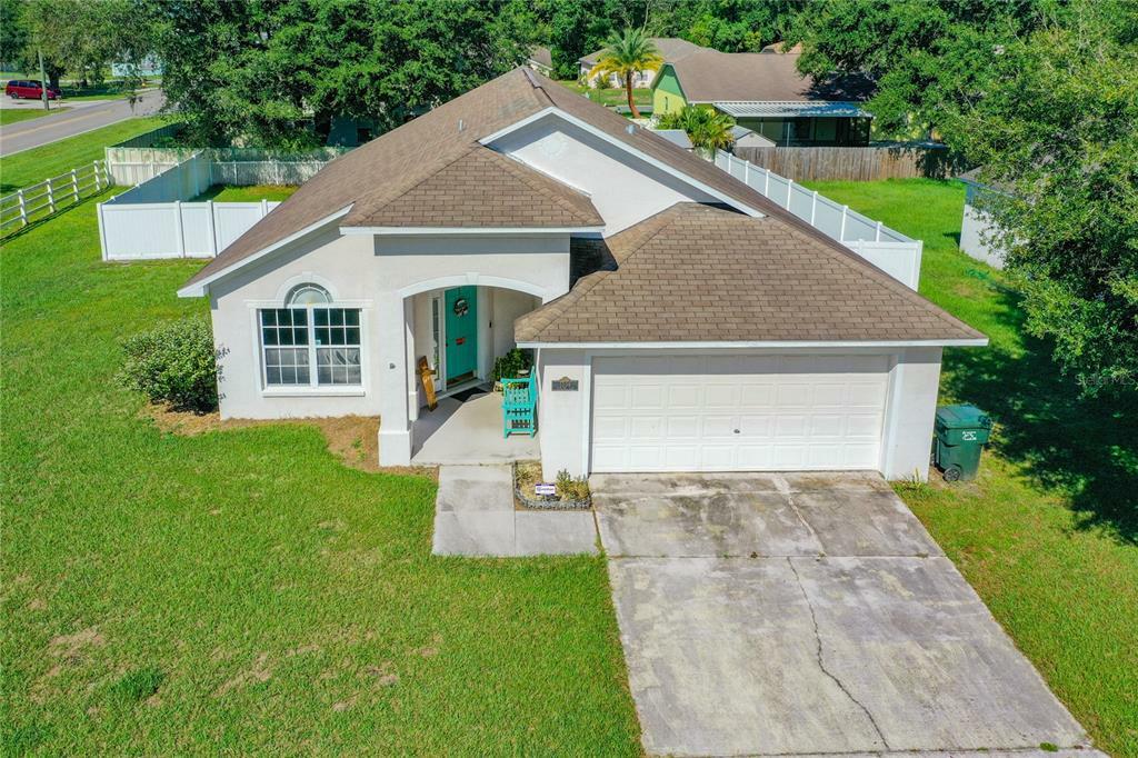 Property Photo:  5504 Starling Loop  FL 33810 