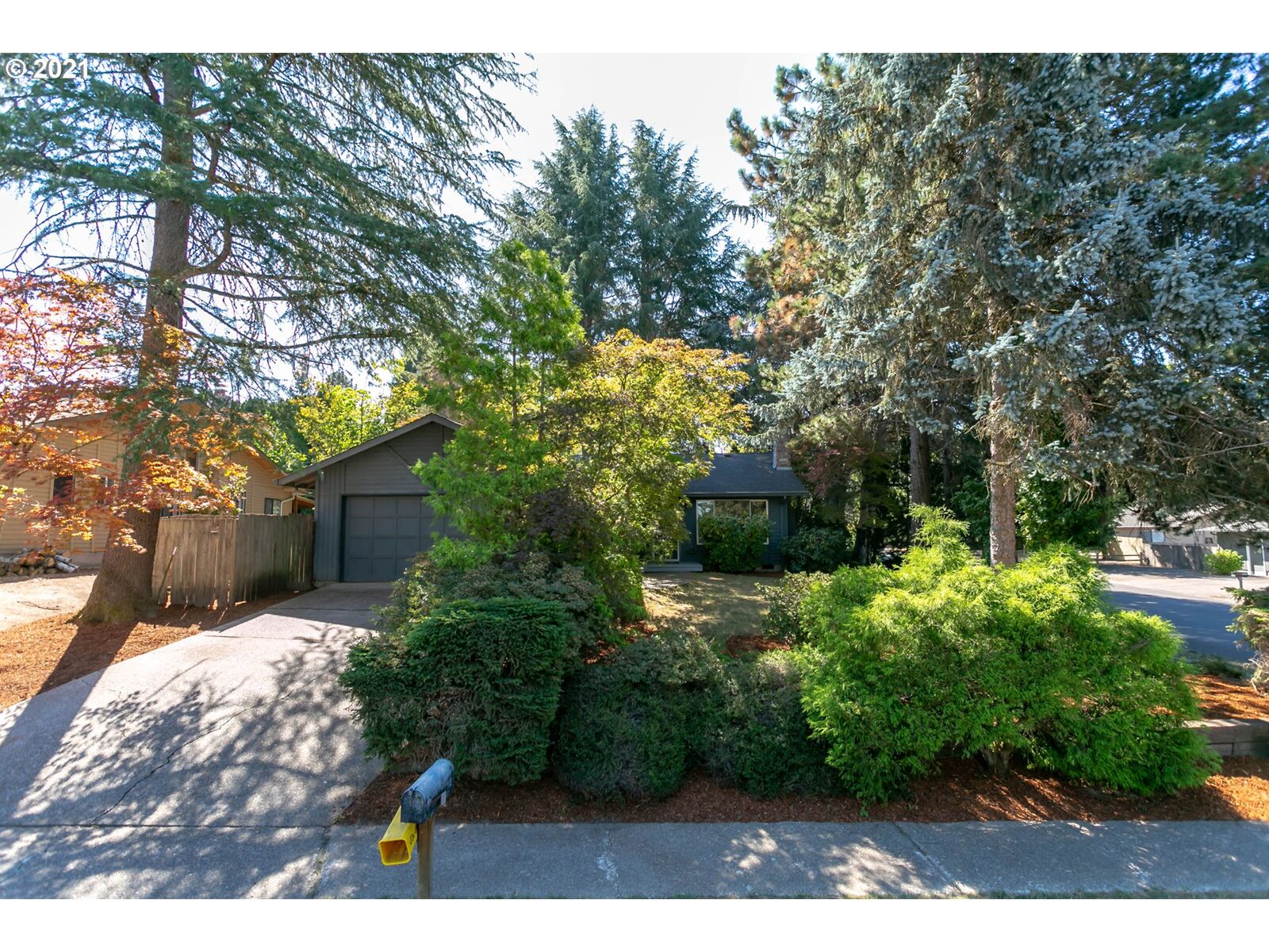 Property Photo: 12790 SW Katherine St OR 97223