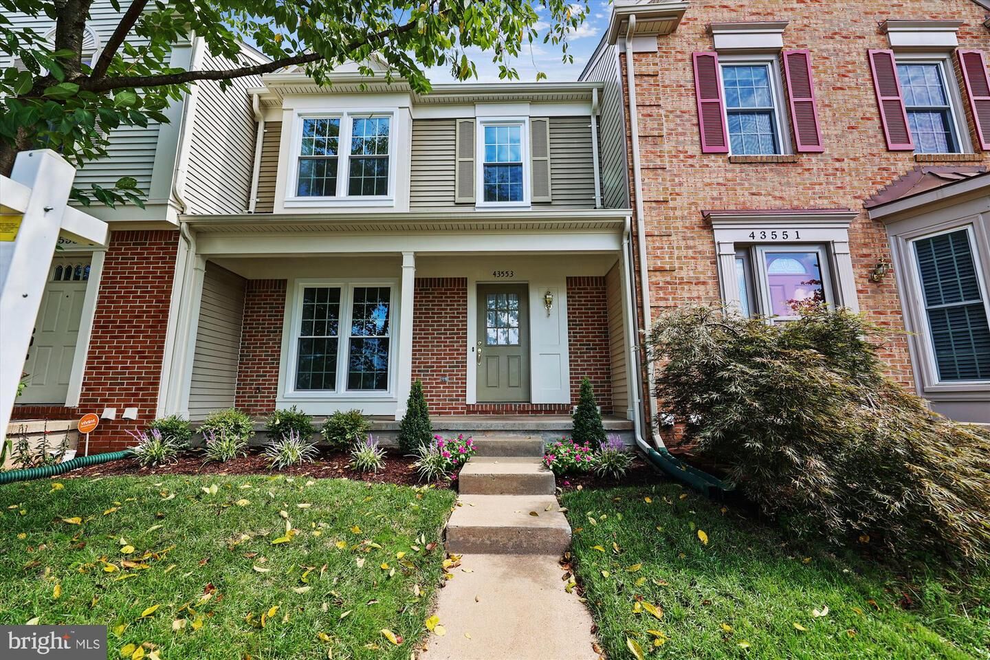 Property Photo:  43553 Plantation Terrace  VA 20147 