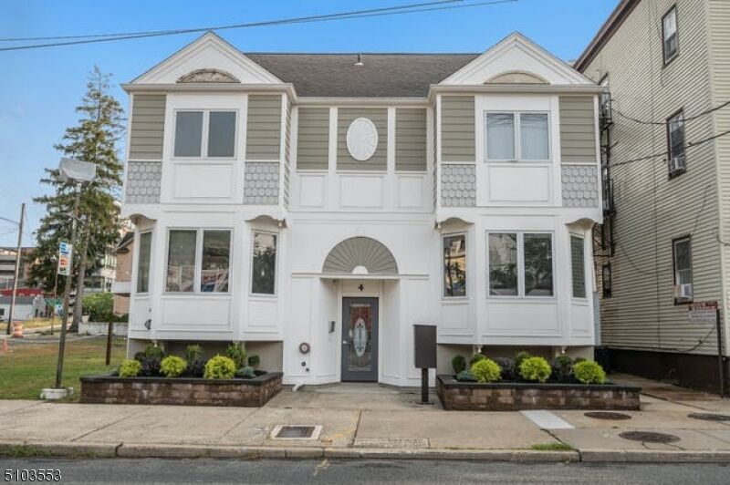 Property Photo:  4 Macculloch Ave 4  NJ 07960 