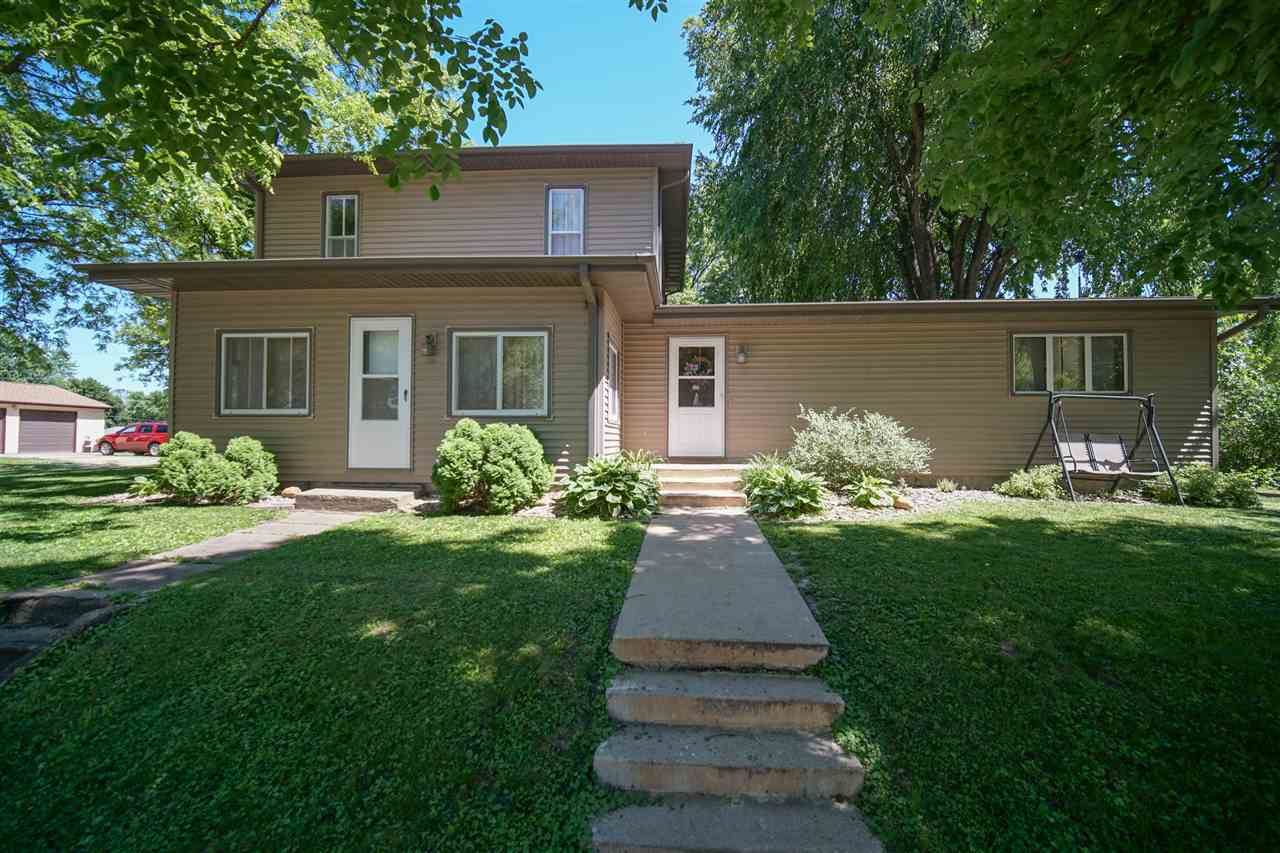 Property Photo:  508 N Prairie Street  IA 50670 