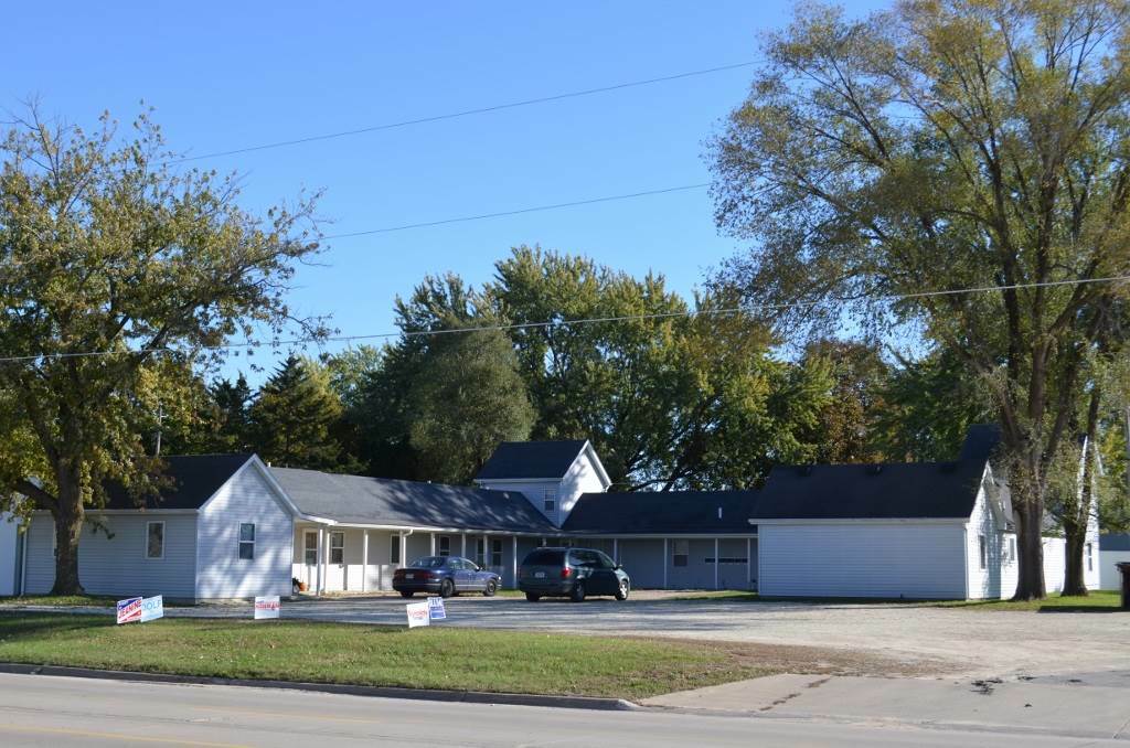 Property Photo:  985 S. Frederick Ave.  IA 50662 