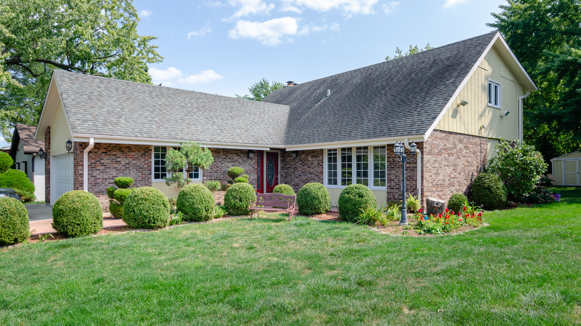 Property Photo: 921 Claremont Drive IL 60516