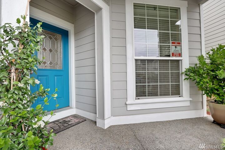 Property Photo: 11510 185th St E WA 98374